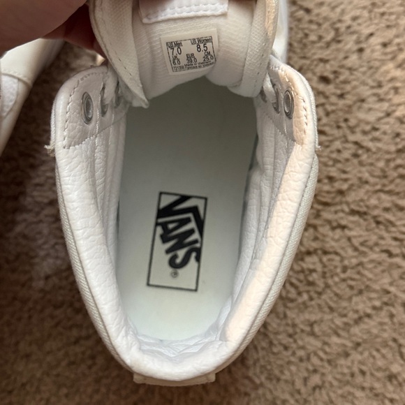 Vans - Picture 5 of 5